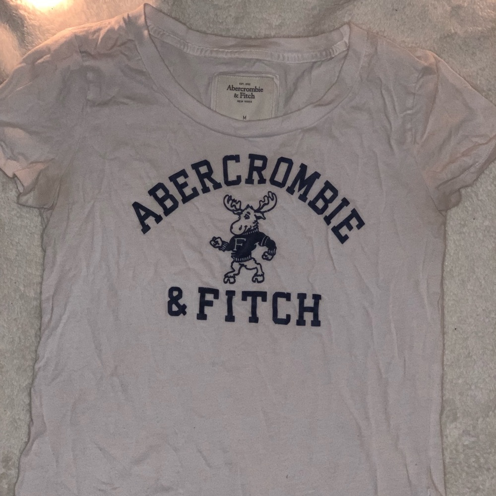White Abercrombie & Fitch T-shirt